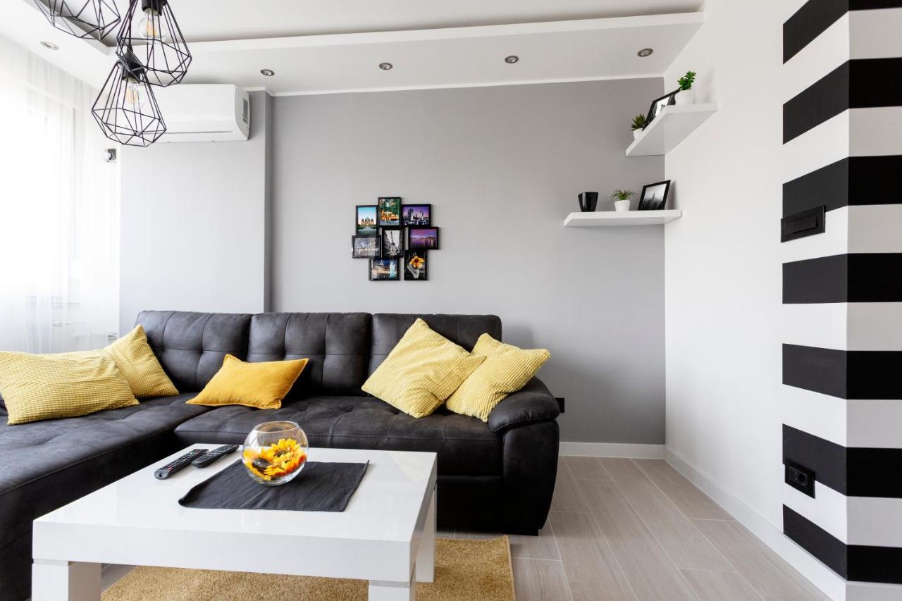 Park Apartment Novi Sad Esterno foto